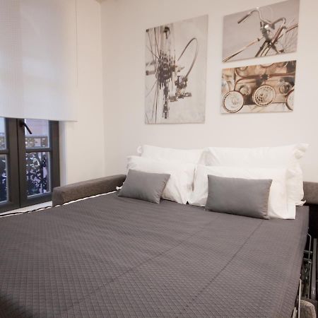 Apartamento Nuevo Y De Lujo En Puerta Del Sol Madrid Bagian luar foto