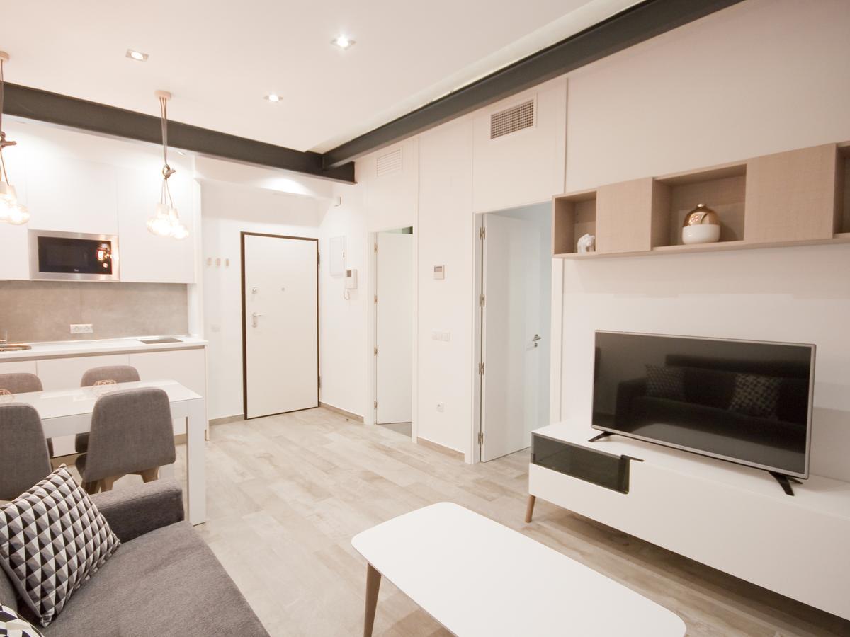 Apartamento Nuevo Y De Lujo En Puerta Del Sol Madrid Bagian luar foto